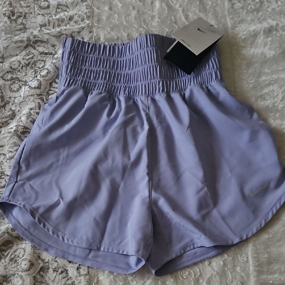 Nike XS  Women's Dri-Fit Ultra High Waisted  Athletic Shorts - XS LILAC ICE